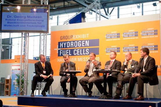 Pressekonferenz der Group Exhibit "Hydrogen + Fuel Cells" auf der Hannover Messe 2010